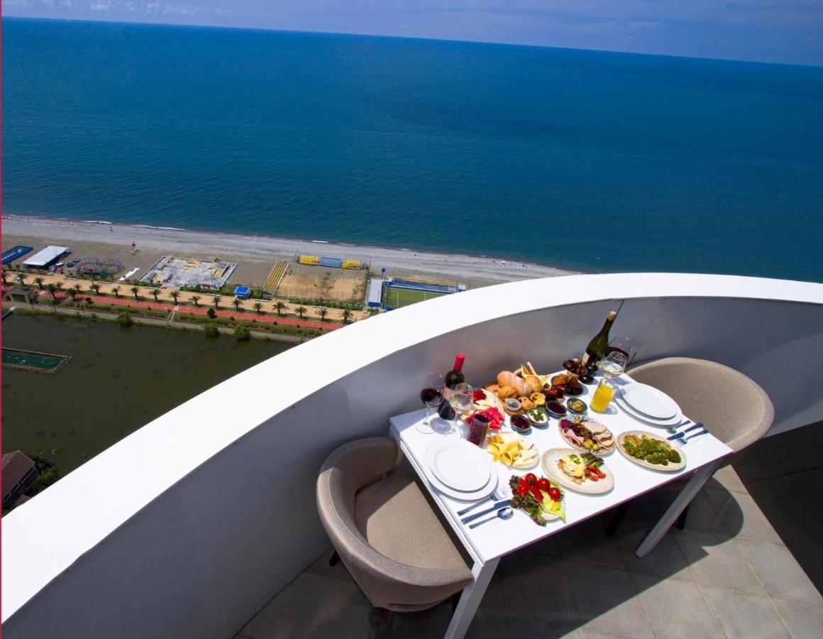 Apartments In Alliance Batumi Exteriér fotografie